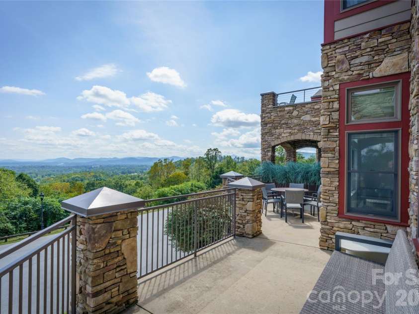 4 Chimney Crest Drive, Asheville, NC 28806.  MLS# CAR4421093, YatesRealty ID 17341. Main level terrace