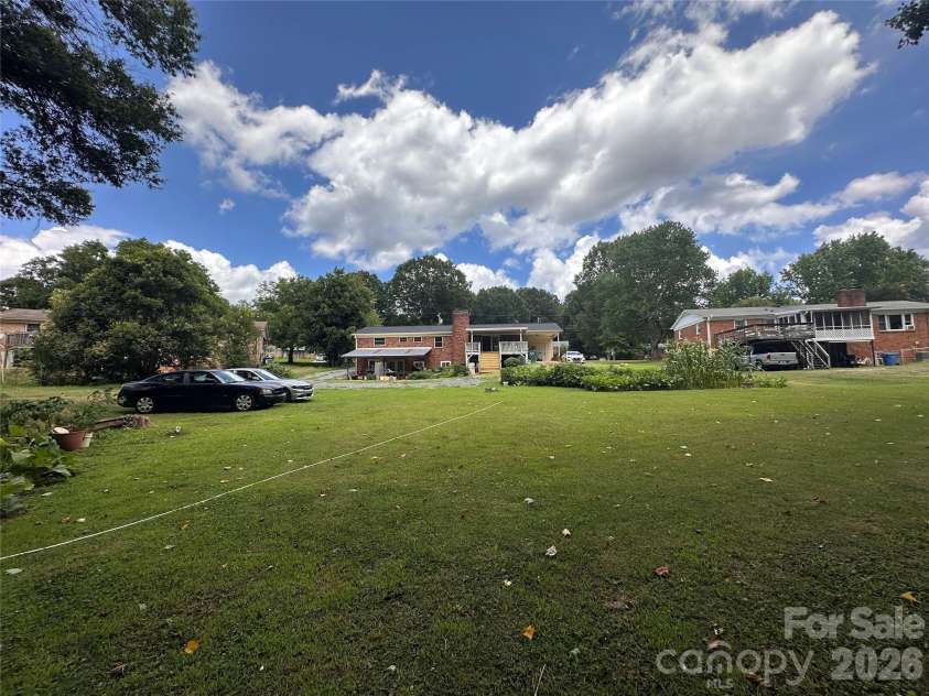 9716 Sunway Drive, Mint Hill, NC 28227.  MLS# CAR4371549, YatesRealty ID 17342. 