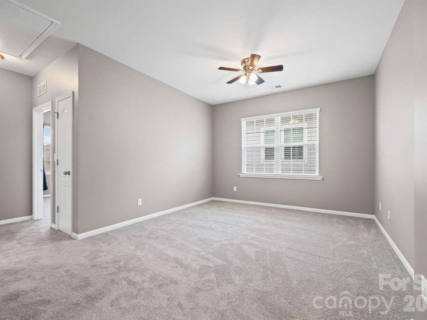 6179 Cloverdale Drive, Fort Mill, SC 29708.  MLS# CAR4350008, YatesRealty ID 17343. 