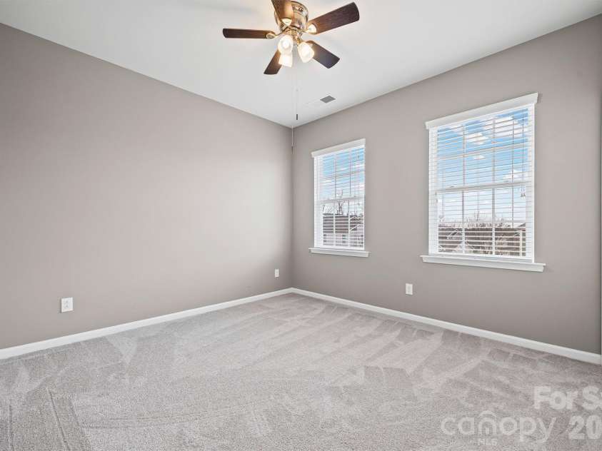 6179 Cloverdale Drive, Fort Mill, SC 29708.  MLS# CAR4350008, YatesRealty ID 17343. 