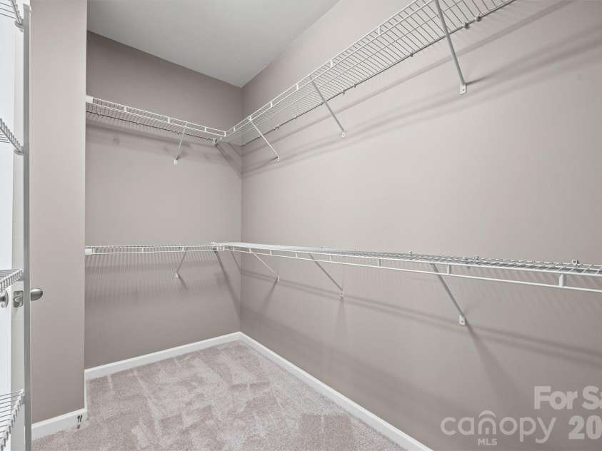6179 Cloverdale Drive, Fort Mill, SC 29708.  MLS# CAR4350008, YatesRealty ID 17343. 