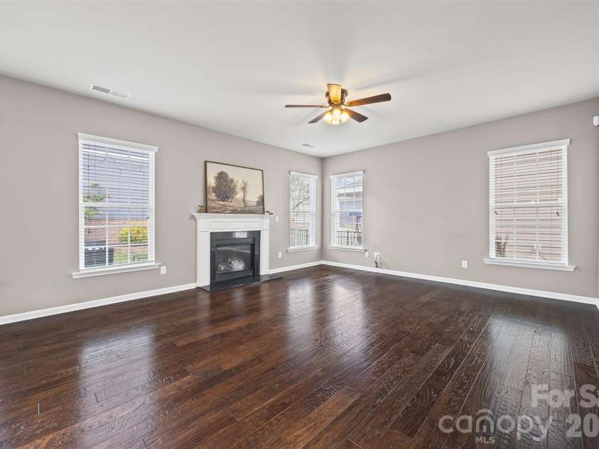 6179 Cloverdale Drive, Fort Mill, SC 29708.  MLS# CAR4350008, YatesRealty ID 17343. 