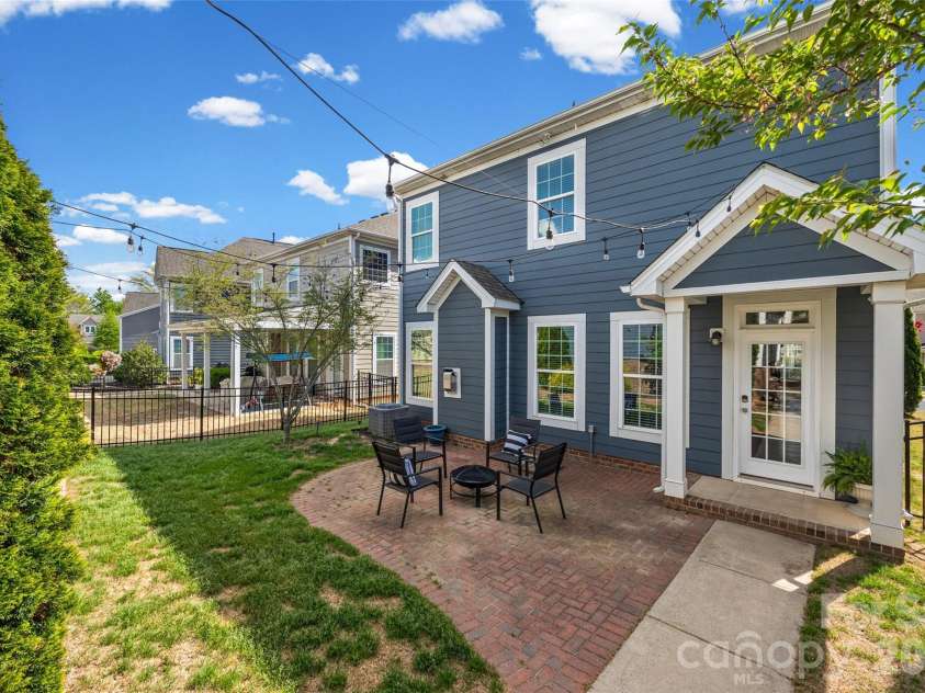 6179 Cloverdale Drive, Fort Mill, SC 29708.  MLS# CAR4350008, YatesRealty ID 17343. 