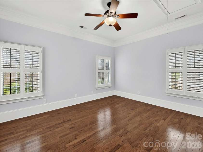 1805 Mt Isle Harbor Drive, Charlotte, NC 28214.  MLS# CAR4353230, YatesRealty ID 17344. 
