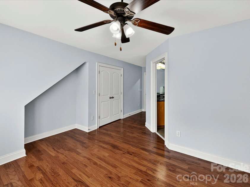 1805 Mt Isle Harbor Drive, Charlotte, NC 28214.  MLS# CAR4353230, YatesRealty ID 17344. 