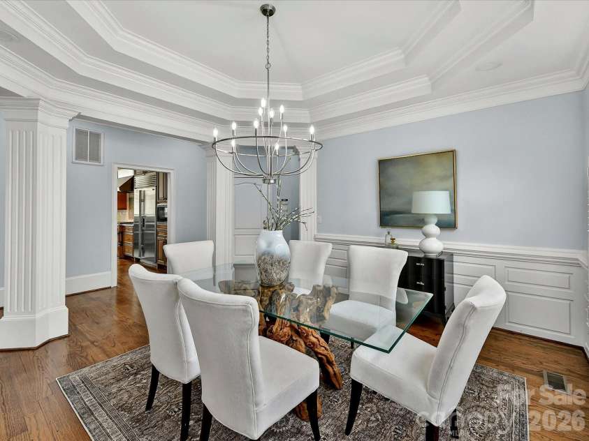 1805 Mt Isle Harbor Drive, Charlotte, NC 28214.  MLS# CAR4353230, YatesRealty ID 17344. Dining room