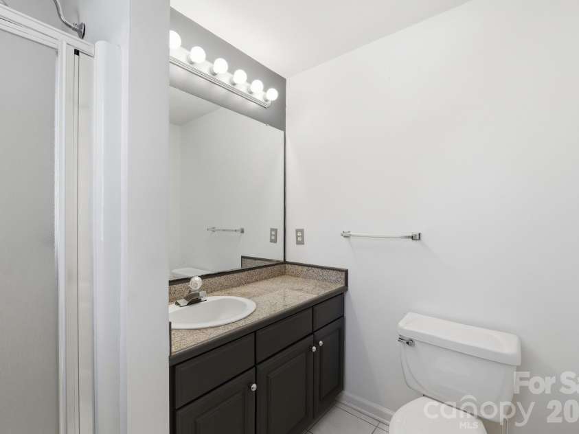 6119 Highview Road, Matthews, NC 28104.  MLS# CAR4351634, YatesRealty ID 17346. 