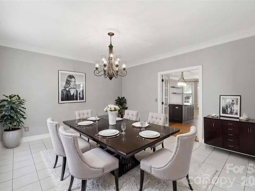 6119 Highview Road, Matthews, NC 28104.  MLS# CAR4351634, YatesRealty ID 17346. 