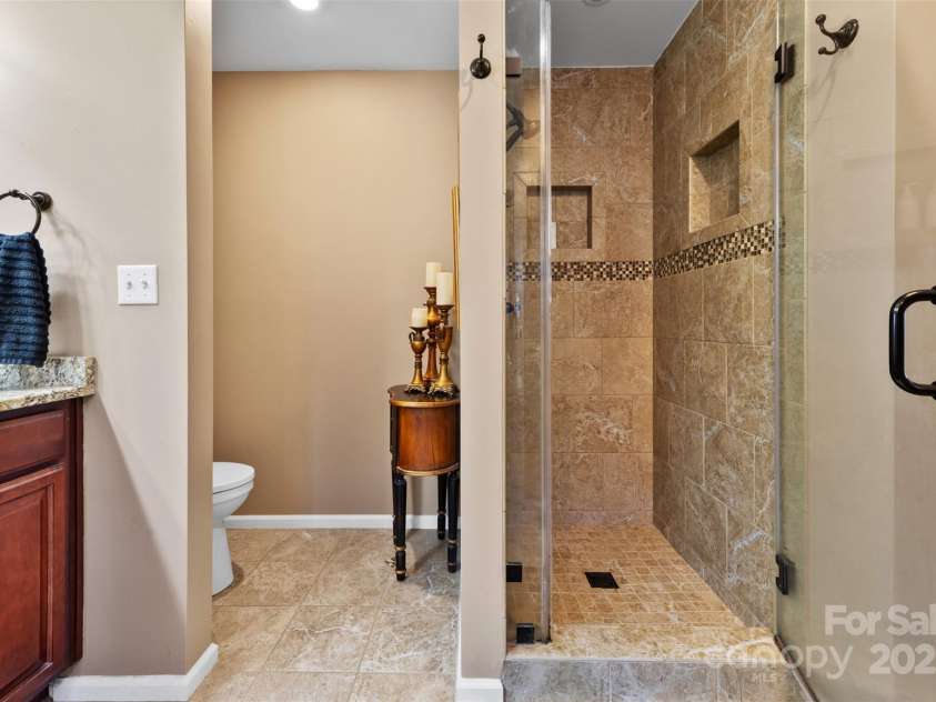 124 Muirfield Drive, Kings Mountain, NC 28086.  MLS# CAR4212857, YatesRealty ID 17348. 