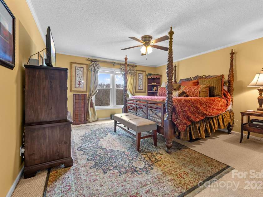 124 Muirfield Drive, Kings Mountain, NC 28086.  MLS# CAR4212857, YatesRealty ID 17348. 