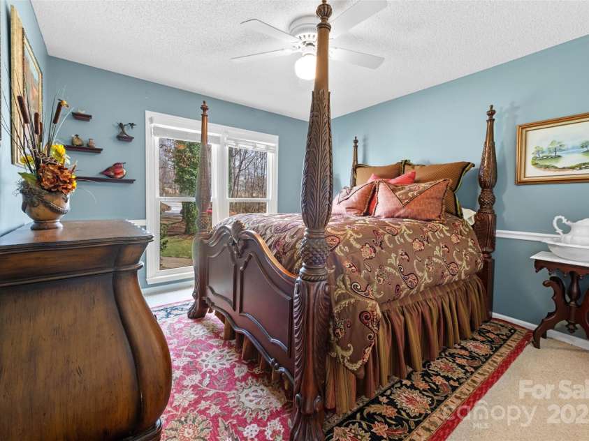 124 Muirfield Drive, Kings Mountain, NC 28086.  MLS# CAR4212857, YatesRealty ID 17348. 