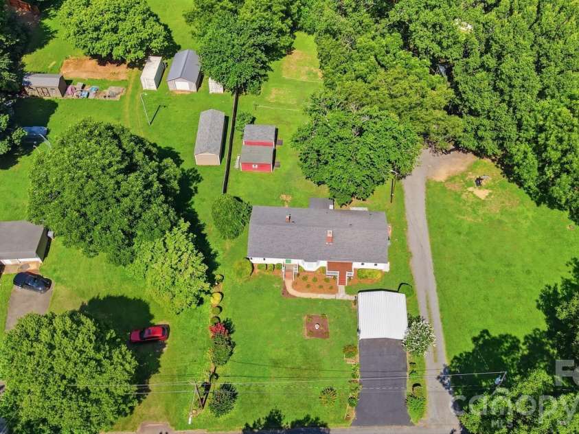 2517 Plum Street, Charlotte, NC 28269.  MLS# CAR4397203, YatesRealty ID 17348. 