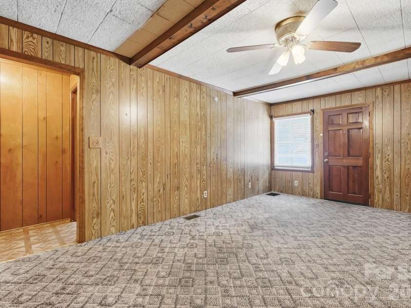 2517 Plum Street, Charlotte, NC 28269.  MLS# CAR4397203, YatesRealty ID 17348. 