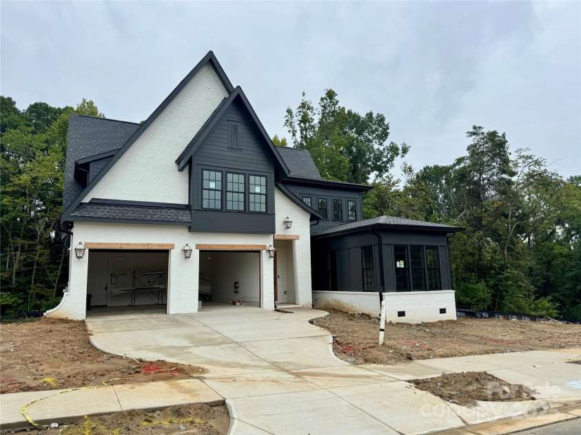 19155 Newburg Hill Road, Davidson, NC 28036.  MLS# CAR4220203, YatesRealty ID 1735. 