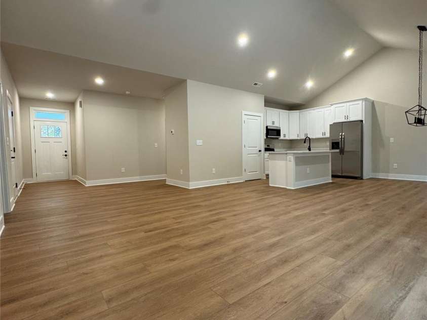 405 Scarlett Oak Court, Lenoir, NC 28605.  MLS# CAR4318802, YatesRealty ID 1735. 