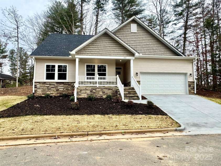 405 Scarlett Oak Court, Lenoir, NC 28605.  MLS# CAR4318802, YatesRealty ID 1735. 