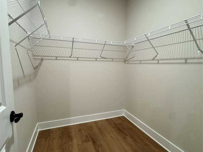 405 Scarlett Oak Court, Lenoir, NC 28605.  MLS# CAR4318802, YatesRealty ID 1735. Primary Bath