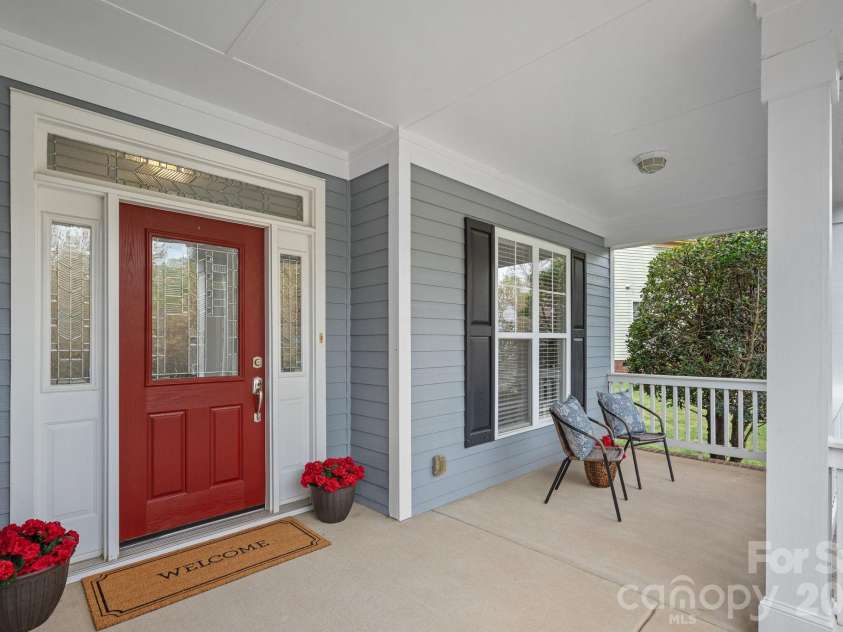 176 Water Oak Drive, Mooresville, NC 28117.  MLS# CAR4352930, YatesRealty ID 17351. 