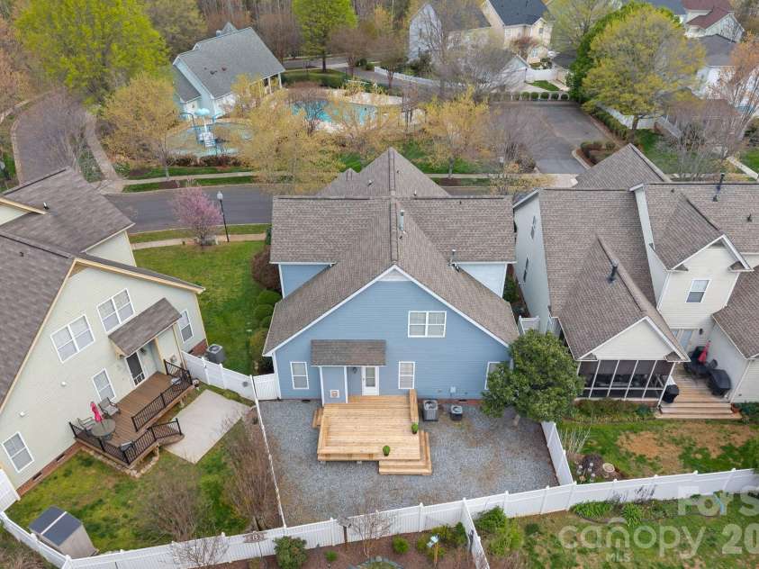 176 Water Oak Drive, Mooresville, NC 28117.  MLS# CAR4352930, YatesRealty ID 17351. 