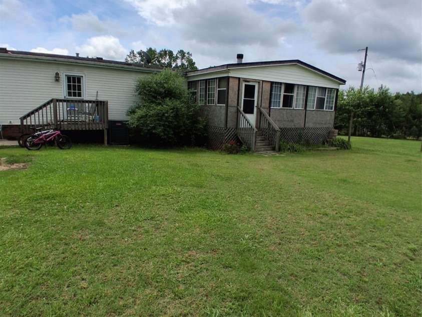 315 Grandview Road, Clover, SC 29710.  MLS# CAR4266327, YatesRealty ID 17351. 