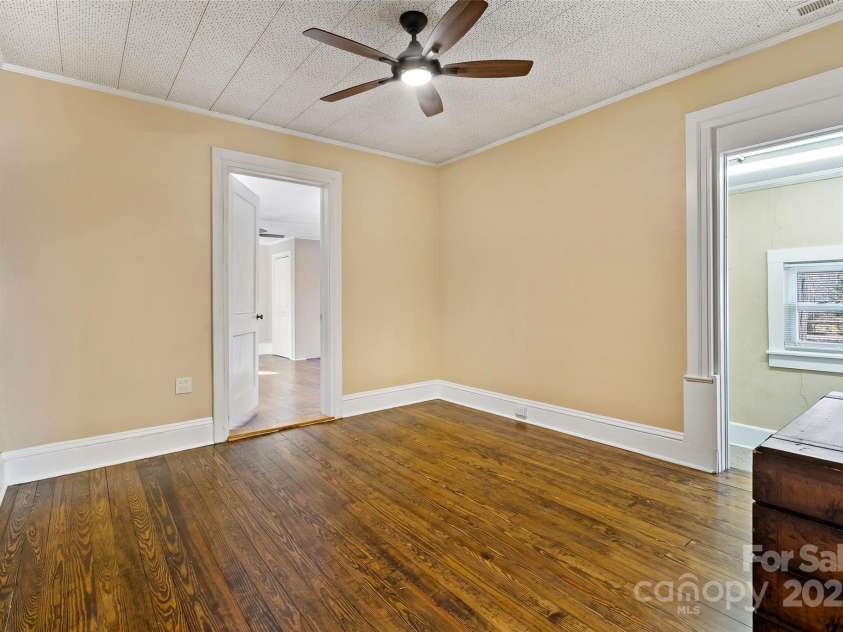 125 Church Street, Black Mountain, NC 28711.  MLS# CAR4215911, YatesRealty ID 17352. 