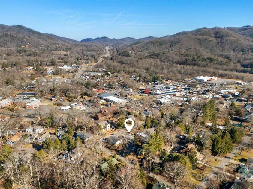 125 Church Street, Black Mountain, NC 28711.  MLS# CAR4215911, YatesRealty ID 17352. 