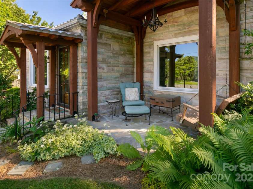 125 Church Street, Black Mountain, NC 28711.  MLS# CAR4215911, YatesRealty ID 17352. 