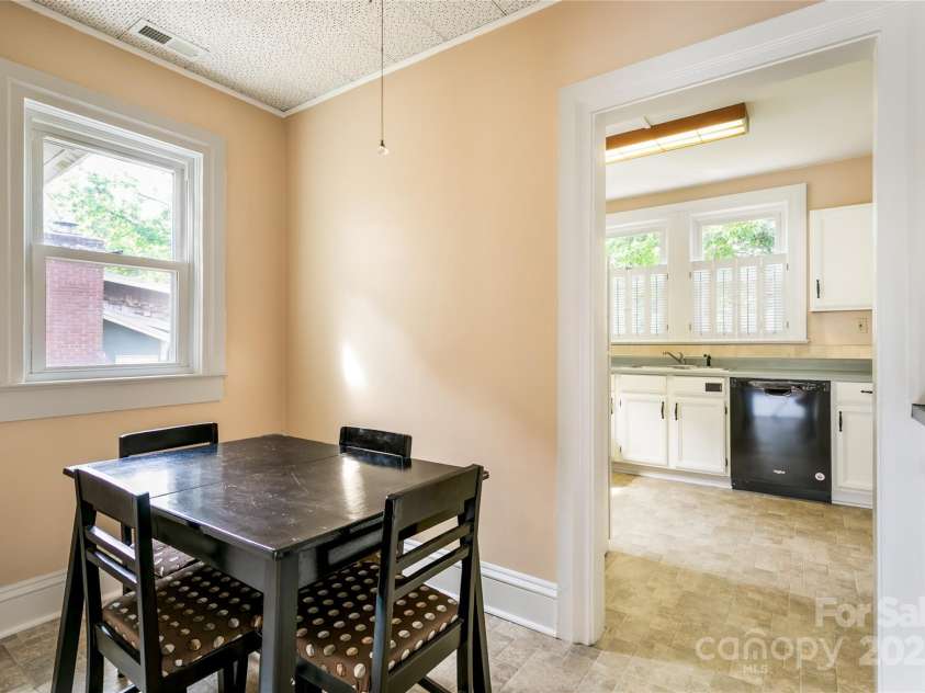 125 Church Street, Black Mountain, NC 28711.  MLS# CAR4215911, YatesRealty ID 17352. 