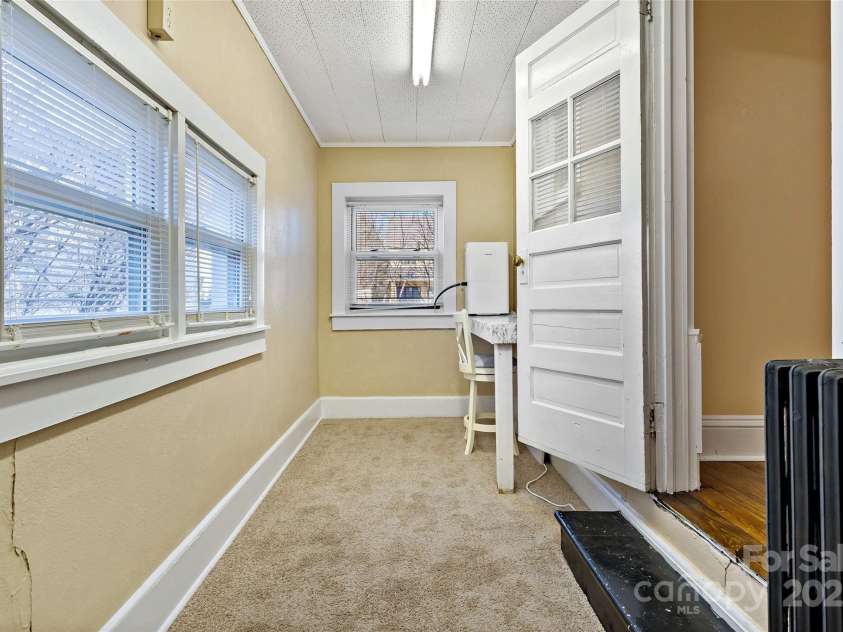 125 Church Street, Black Mountain, NC 28711.  MLS# CAR4215911, YatesRealty ID 17352. 