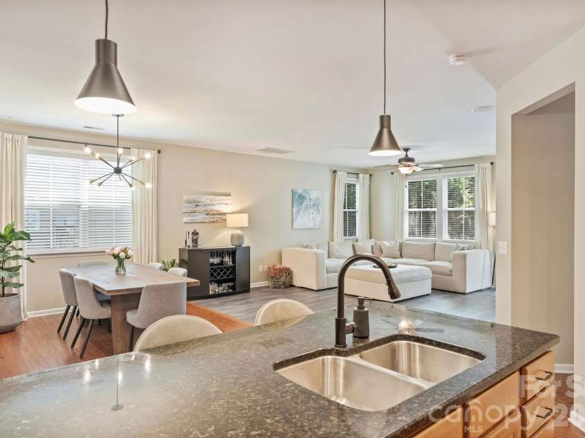 1405 Ridge Haven Road, Waxhaw, NC 28173.  MLS# CAR4349999, YatesRealty ID 17352. 