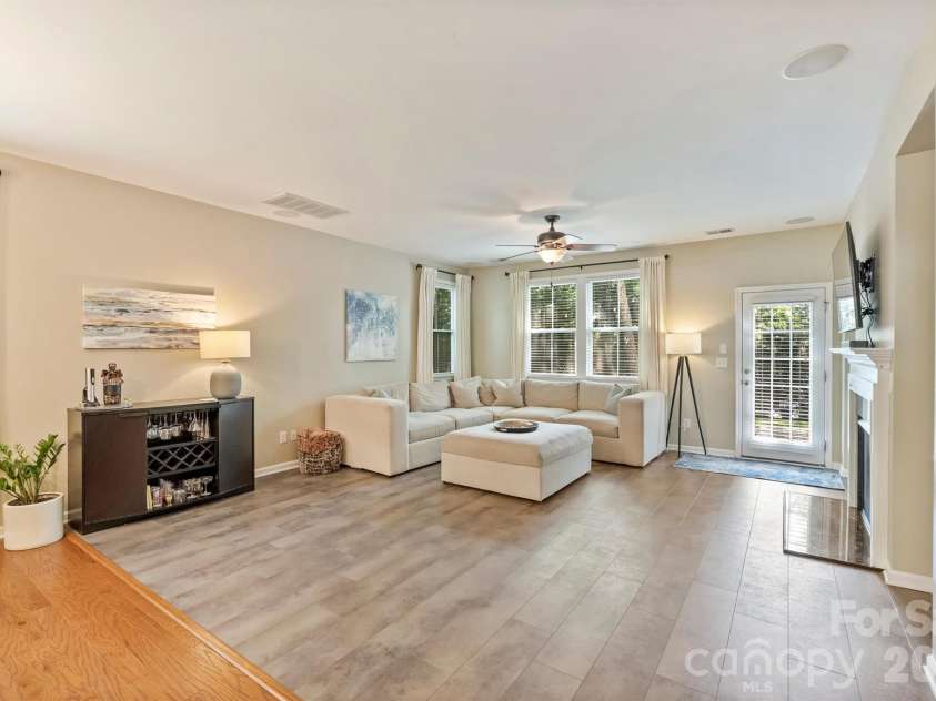 1405 Ridge Haven Road, Waxhaw, NC 28173.  MLS# CAR4349999, YatesRealty ID 17352. 