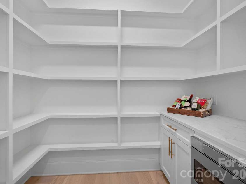 157 Ross Road, Mooresville, NC 28117.  MLS# CAR4343527, YatesRealty ID 17354. 