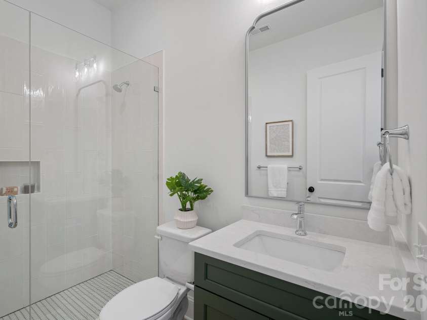 157 Ross Road, Mooresville, NC 28117.  MLS# CAR4343527, YatesRealty ID 17354. 