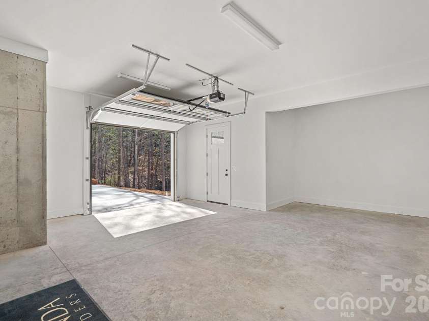 157 Ross Road, Mooresville, NC 28117.  MLS# CAR4343527, YatesRealty ID 17354. 