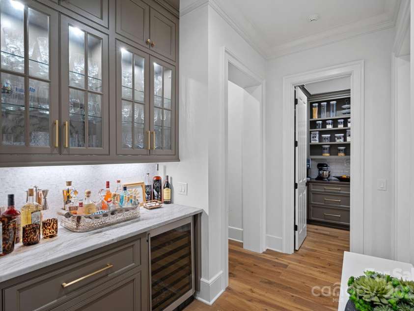 19117 Davidson Concord Road, Davidson, NC 28036.  MLS# CAR4237700, YatesRealty ID 17354. 