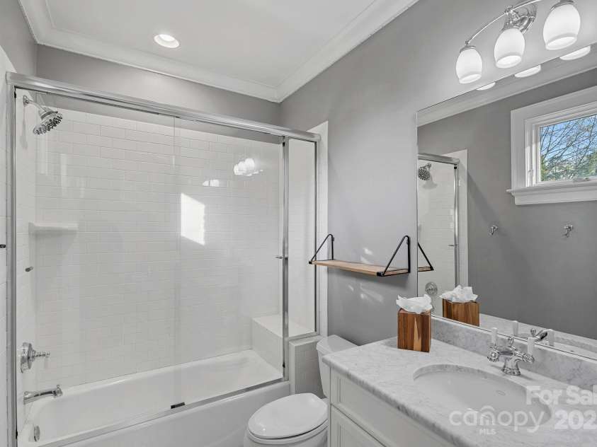 19117 Davidson Concord Road, Davidson, NC 28036.  MLS# CAR4237700, YatesRealty ID 17354. 