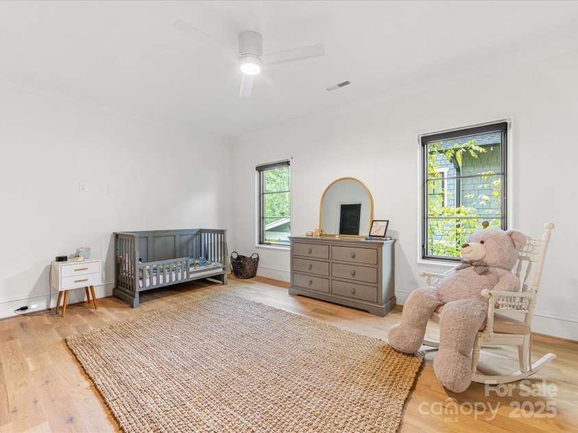 438 Wonderwood Drive, Charlotte, NC 28211.  MLS# CAR4290374, YatesRealty ID 17355. Bedroom 4