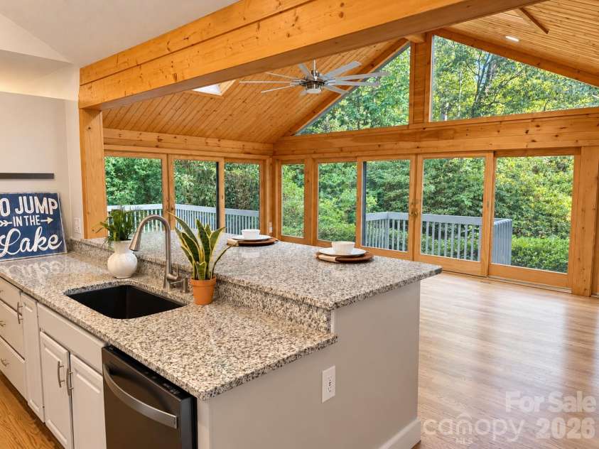 960 Middle Connestee Trail, Brevard, NC 28712.  MLS# CAR4373421, YatesRealty ID 17355. 