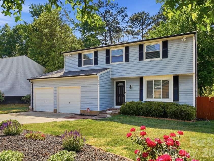 3701 Piney Grove Road, Charlotte, NC 28212.  MLS# CAR4375187, YatesRealty ID 17356. 
