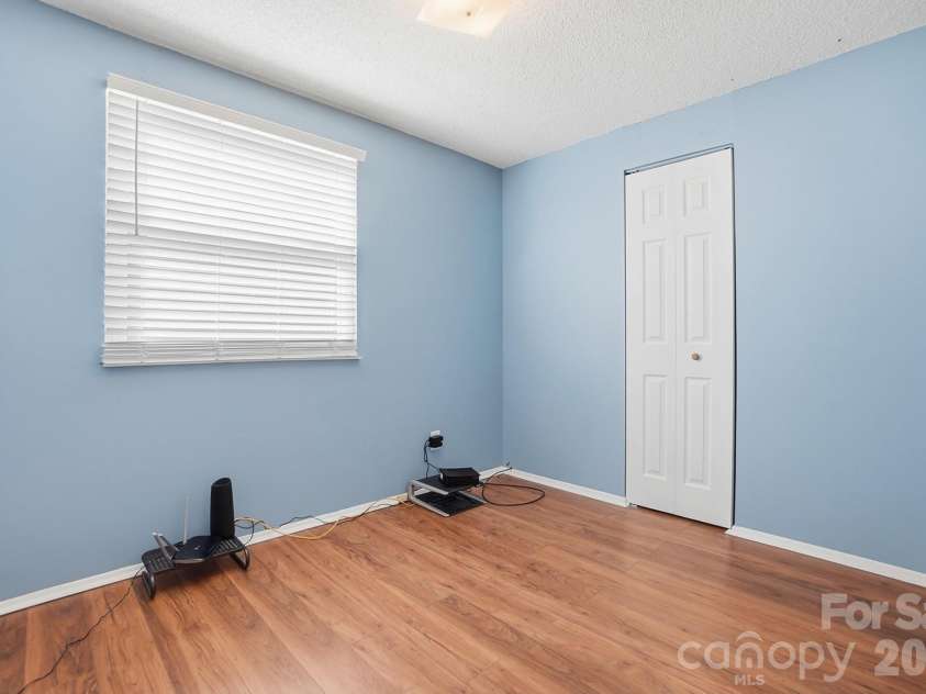 3701 Piney Grove Road, Charlotte, NC 28212.  MLS# CAR4375187, YatesRealty ID 17356. 