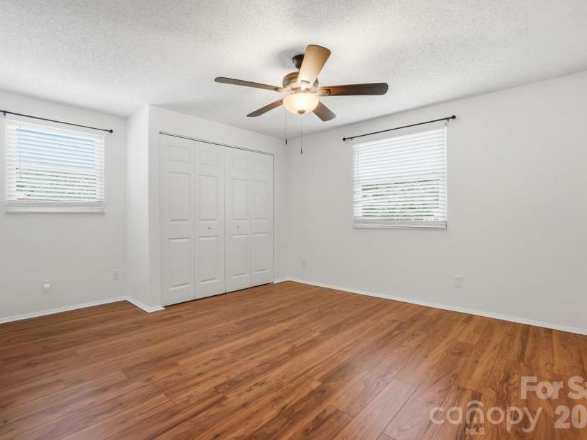 3701 Piney Grove Road, Charlotte, NC 28212.  MLS# CAR4375187, YatesRealty ID 17356. 