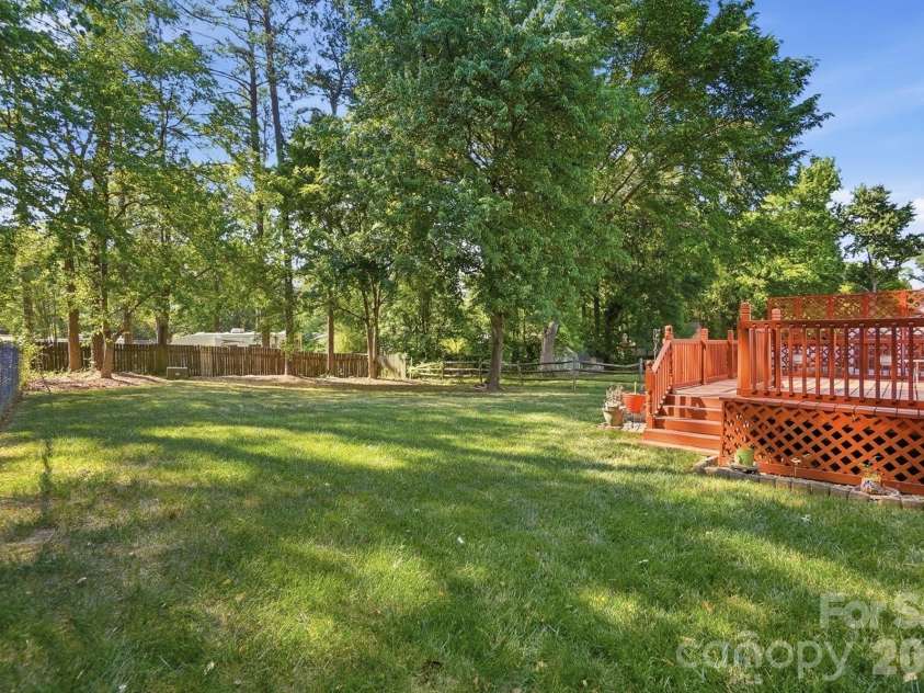 3701 Piney Grove Road, Charlotte, NC 28212.  MLS# CAR4375187, YatesRealty ID 17356. 