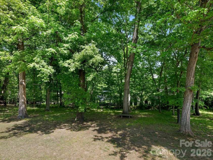 5017 Lindstrom Drive, Charlotte, NC 28226.  MLS# CAR4371600, YatesRealty ID 17357. Back Yard