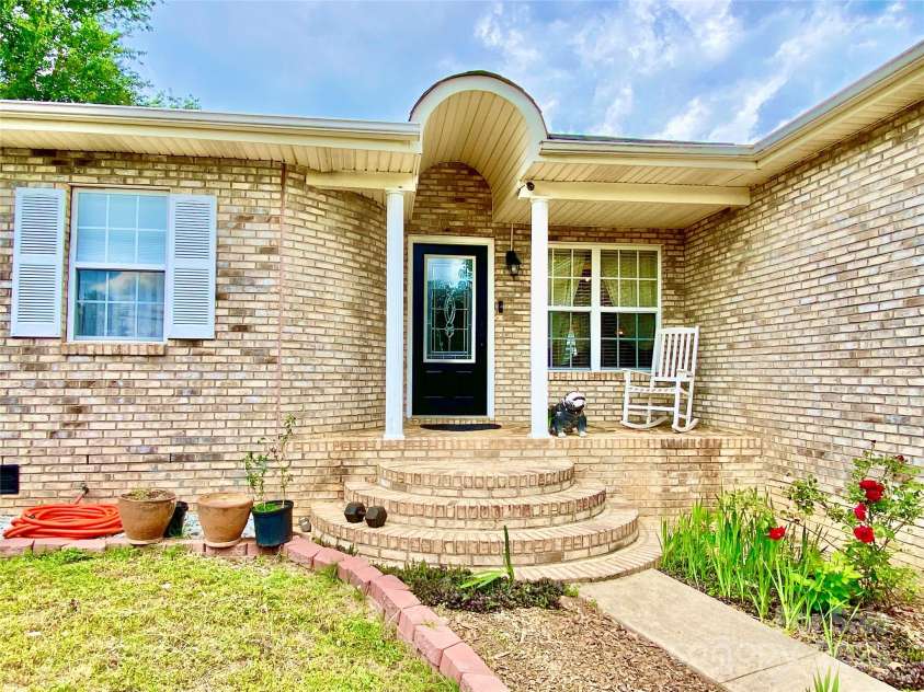 970 Mt Moriah Church Road, China Grove, NC 28023.  MLS# CAR4252351, YatesRealty ID 17357. 