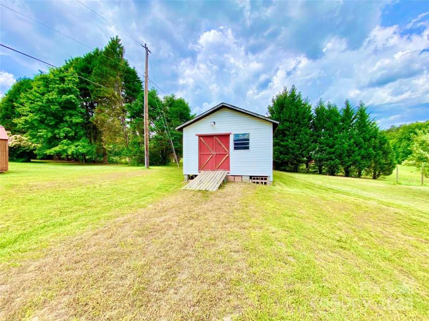 970 Mt Moriah Church Road, China Grove, NC 28023.  MLS# CAR4252351, YatesRealty ID 17357. 