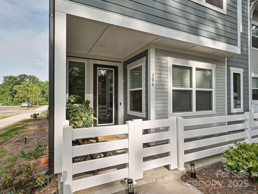 306 Cloudcroft Alley, Charlotte, NC 28217.  MLS# CAR4253444, YatesRealty ID 17358. Front Entry