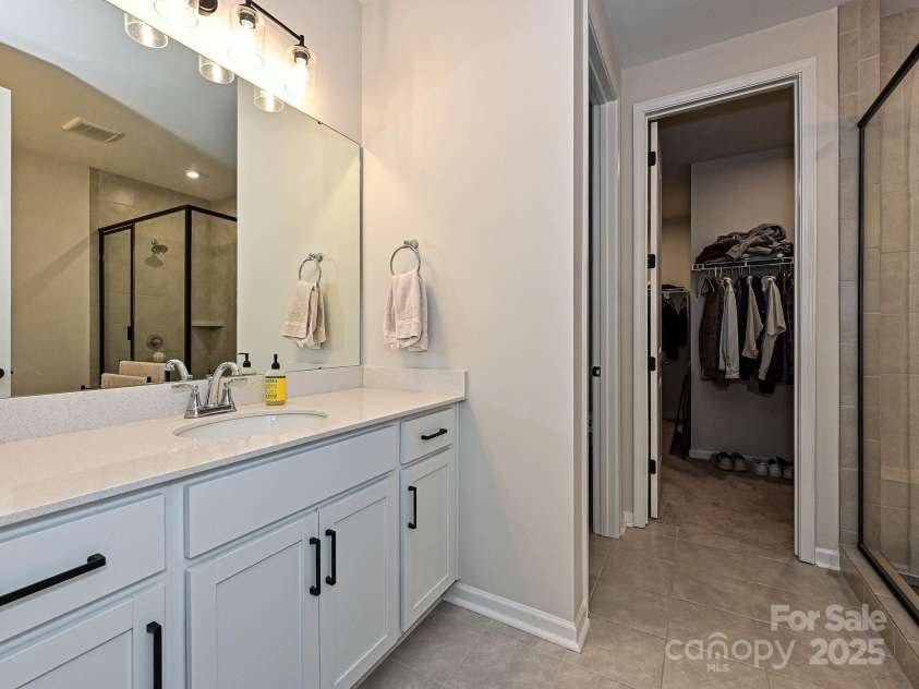 306 Cloudcroft Alley, Charlotte, NC 28217.  MLS# CAR4253444, YatesRealty ID 17358. Primary Bathroom