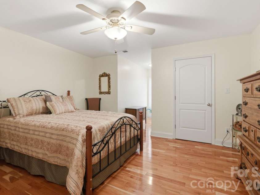 5518 Land Harbour Drive, Granite Falls, NC 28630.  MLS# CAR4364737, YatesRealty ID 17358. 