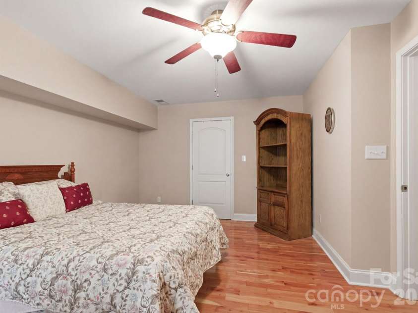 5518 Land Harbour Drive, Granite Falls, NC 28630.  MLS# CAR4364737, YatesRealty ID 17358. 