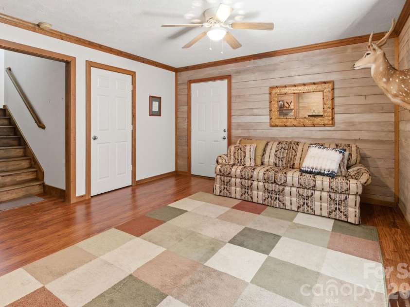 5518 Land Harbour Drive, Granite Falls, NC 28630.  MLS# CAR4364737, YatesRealty ID 17358. 